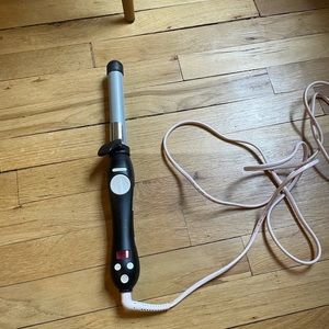 Beachwaver S1 curling iron